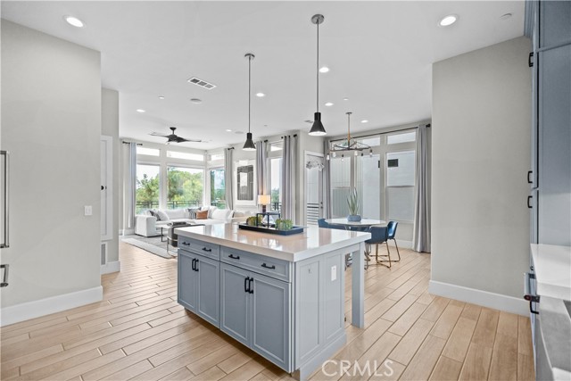 MLS #OC25228469 image #14