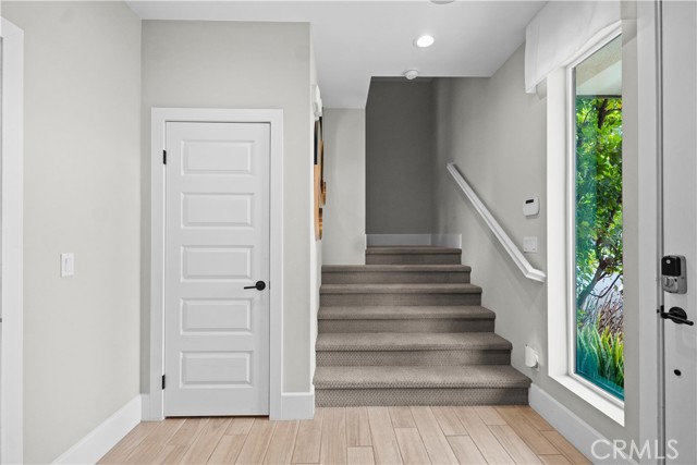 MLS #OC25228469 image #2