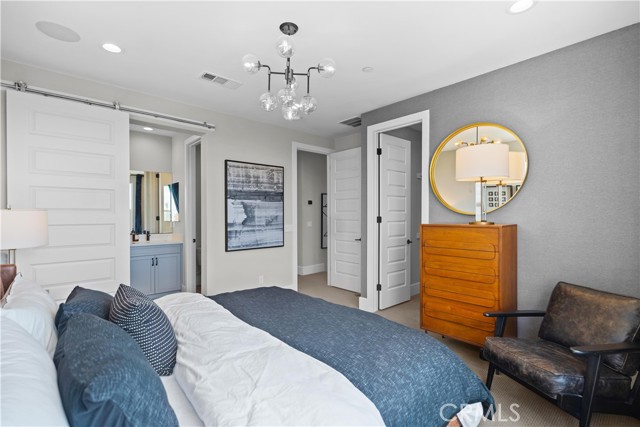 MLS #OC25228469 image #38