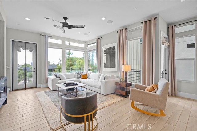 MLS #OC25228469 image #8