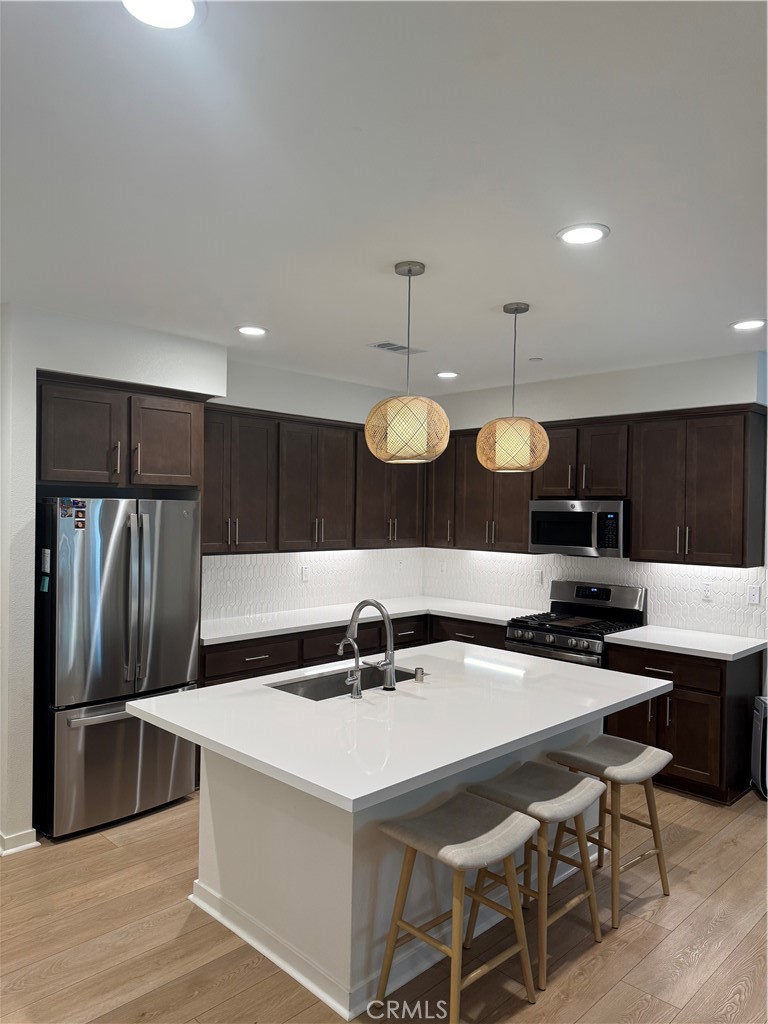 MLS #OC25251105 image #1