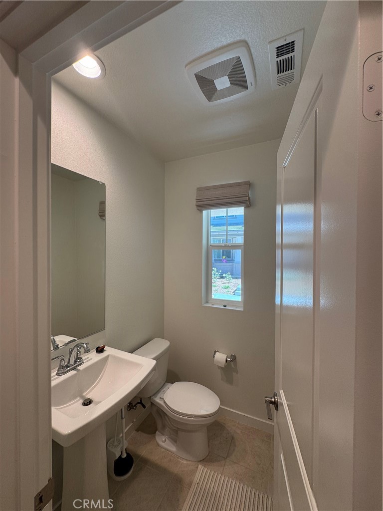 MLS #OC25251105 image #10