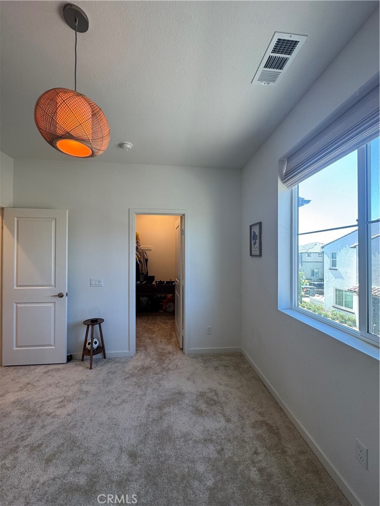 MLS #OC25251105 image #14