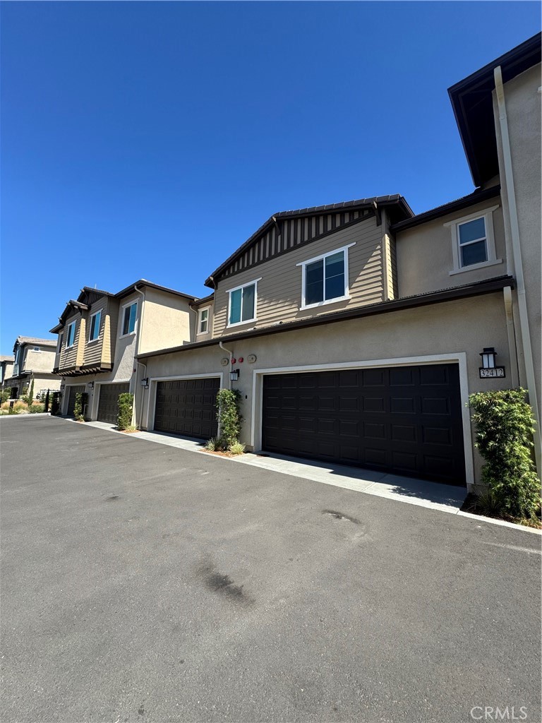 MLS #OC25251105 image #27