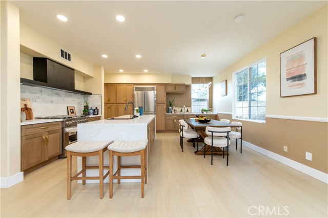 MLS #OC25251109 image #17