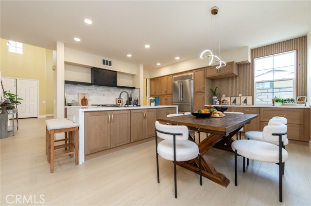 MLS #OC25251109 image #19