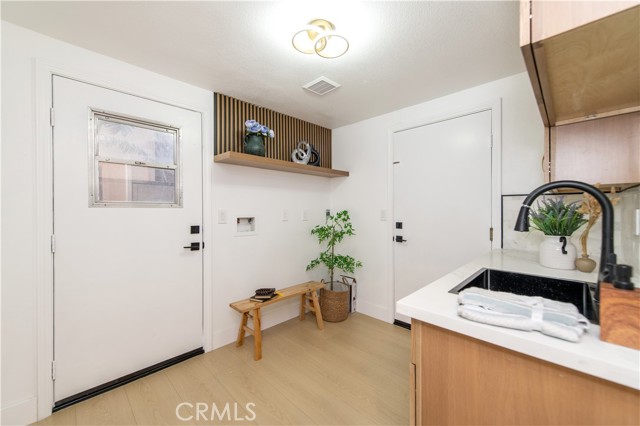 MLS #OC25251109 image #27