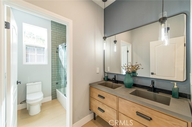 MLS #OC25251109 image #45