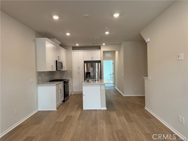 MLS #OC25251122 image #7