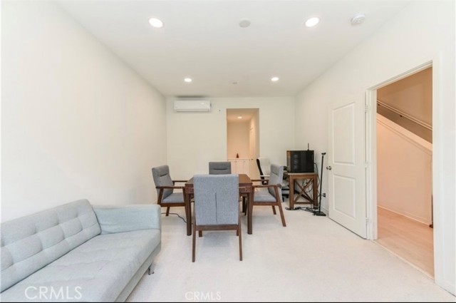 MLS #OC25251140 image #11