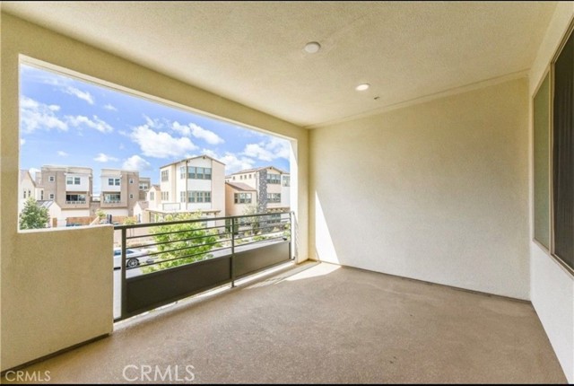 MLS #OC25251140 image #4