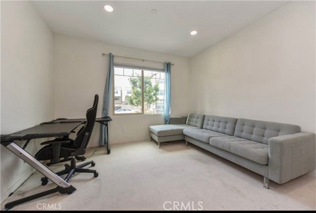 MLS #OC25251140 image #7