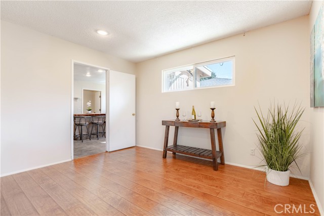 MLS #OC25251169 image #13