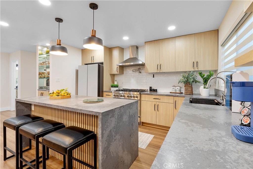 MLS #OC25251185 image #13