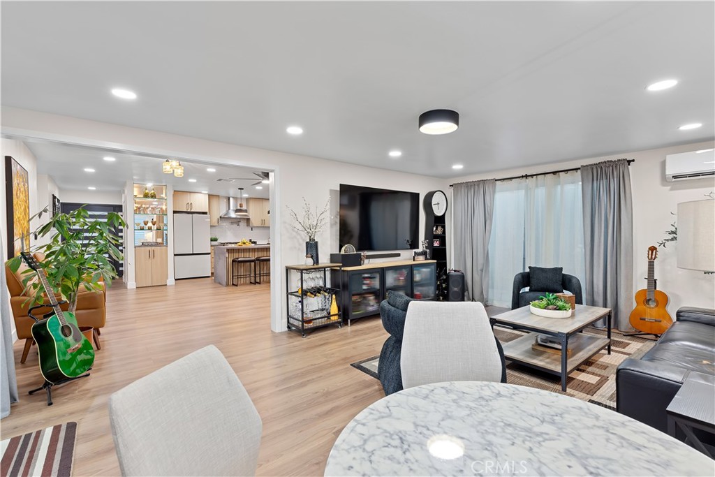 MLS #OC25251185 image #25