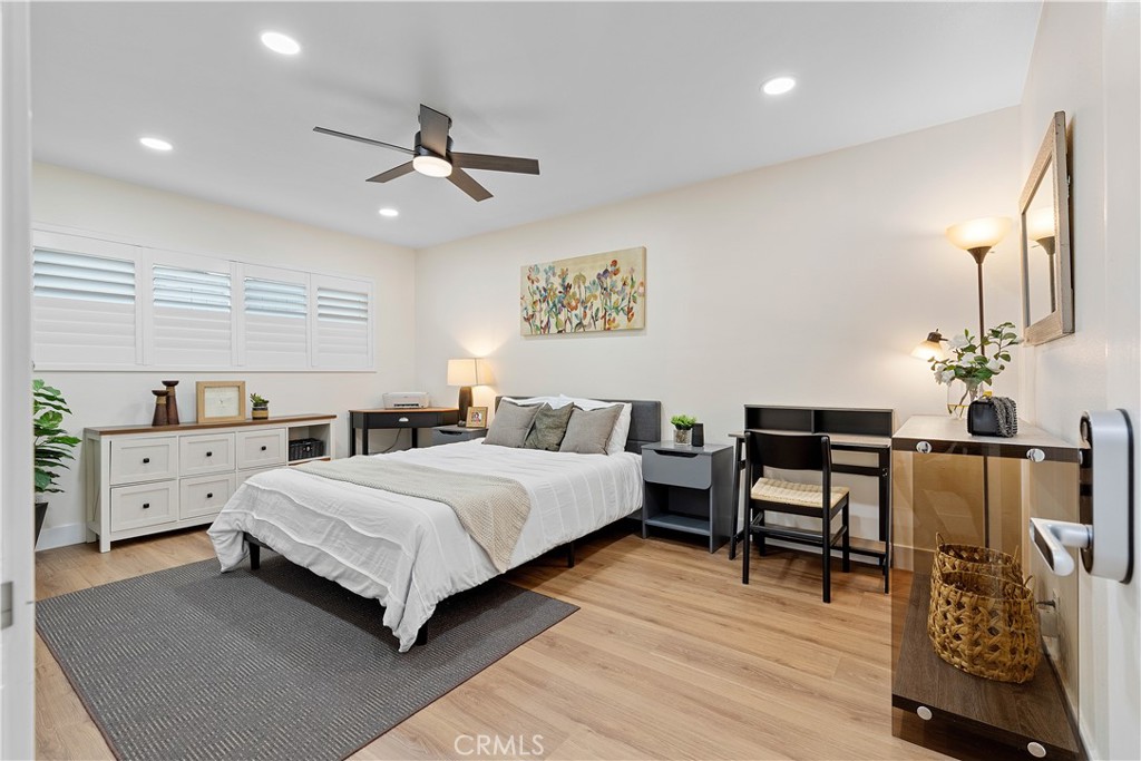 MLS #OC25251185 image #28