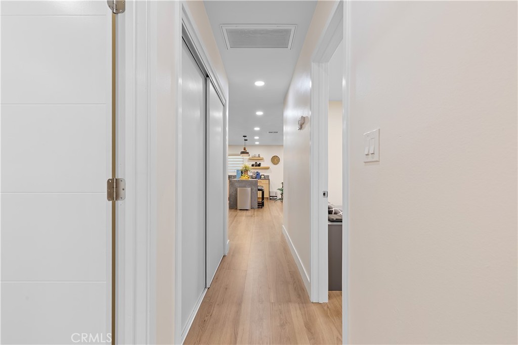 MLS #OC25251185 image #34