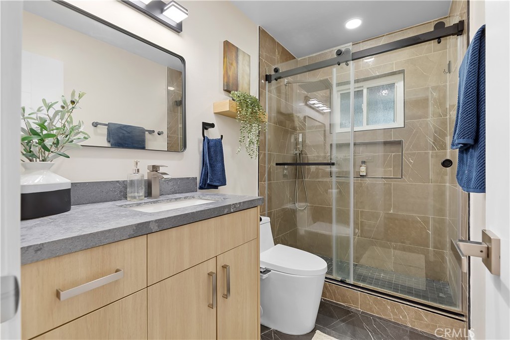 MLS #OC25251185 image #35