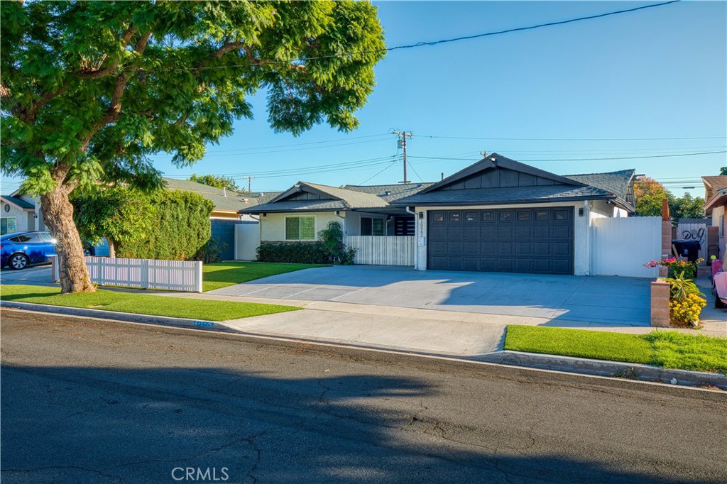 MLS #OC25251185 image #4