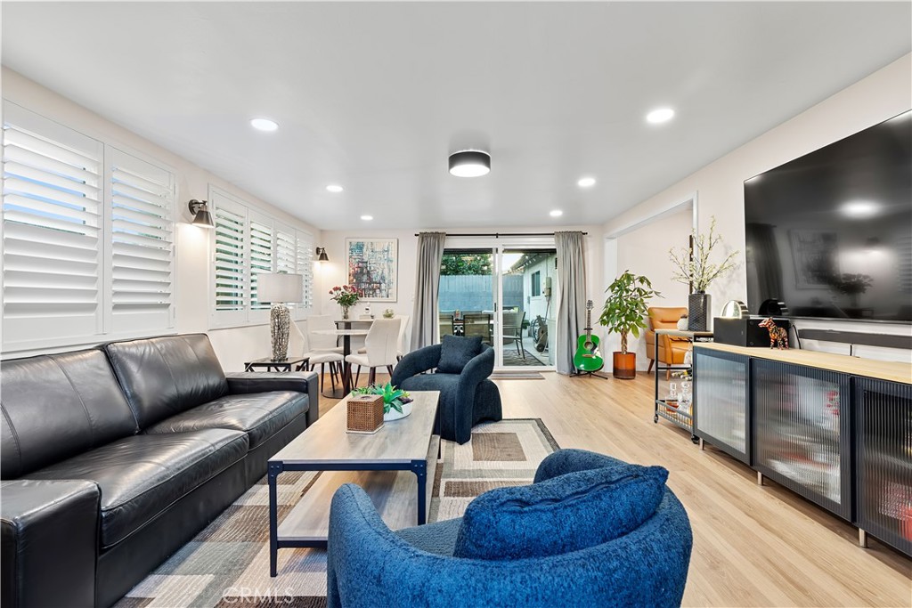 MLS #OC25251185 image #44