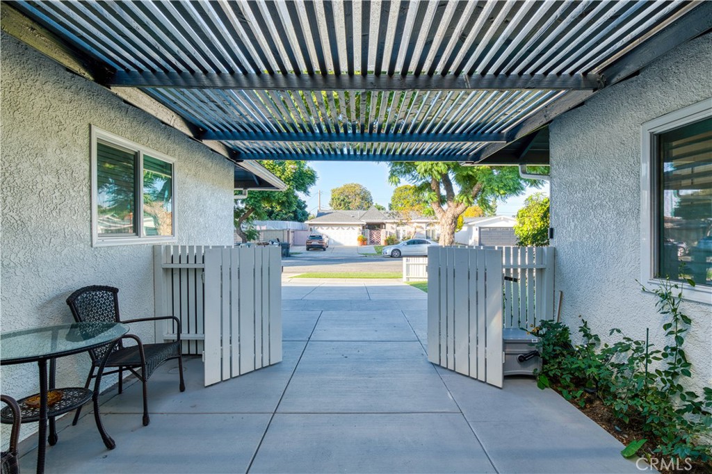 MLS #OC25251185 image #6