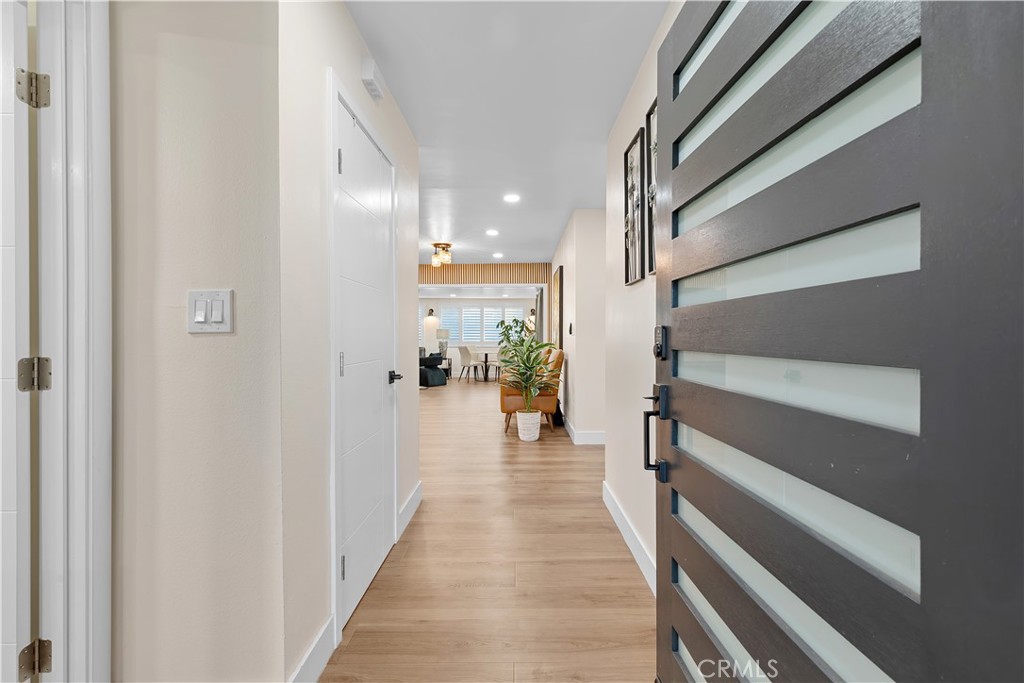 MLS #OC25251185 image #7