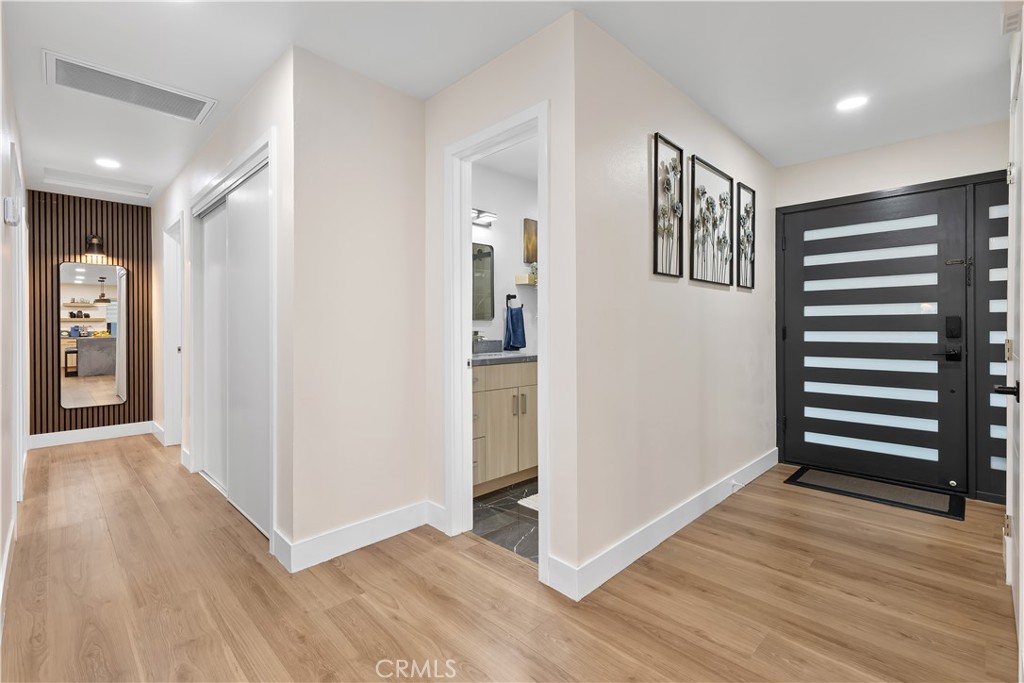 MLS #OC25251185 image #8