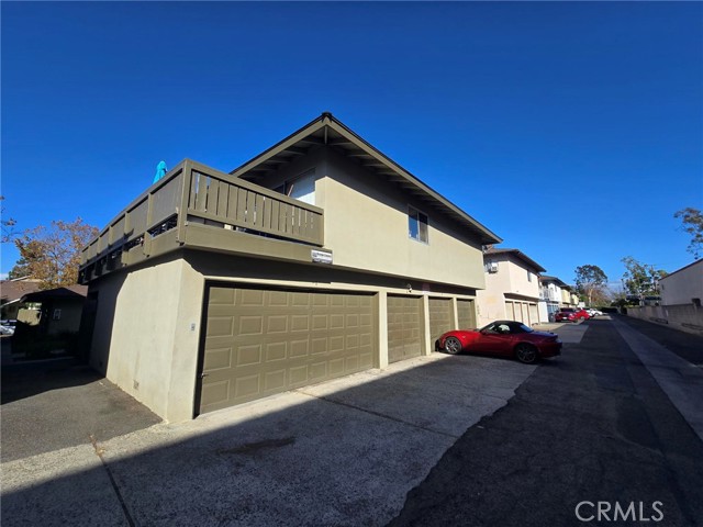 MLS #OC25251189 image #4