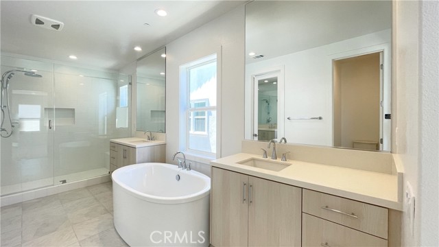 MLS #OC25251196 image #14