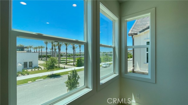 MLS #OC25251196 image #15