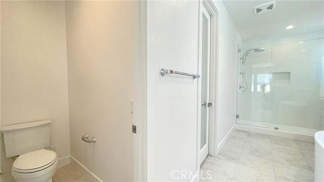 MLS #OC25251196 image #16