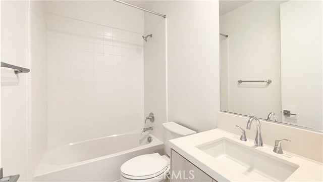 MLS #OC25251196 image #25