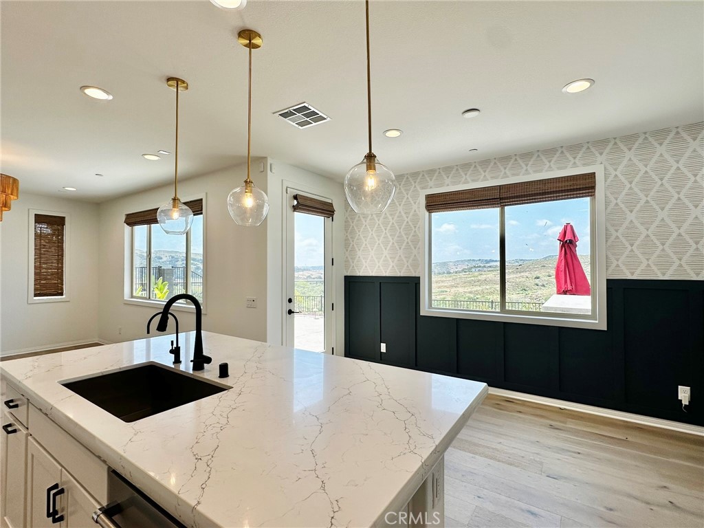 MLS #OC25251203 image #11