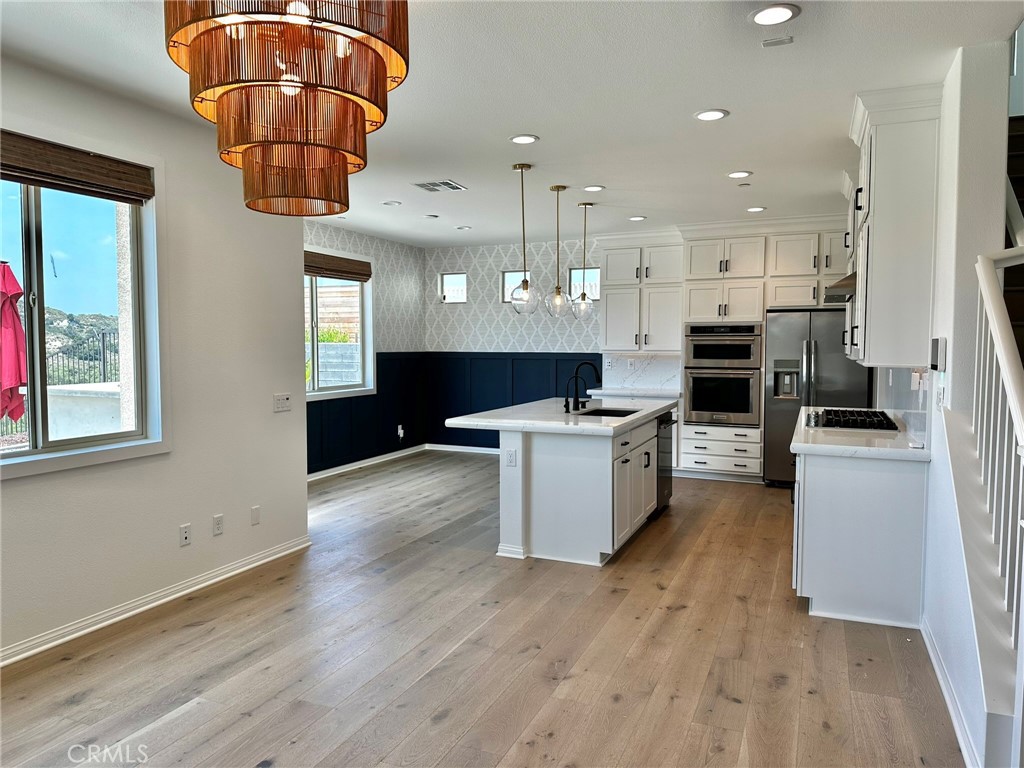 MLS #OC25251203 image #12