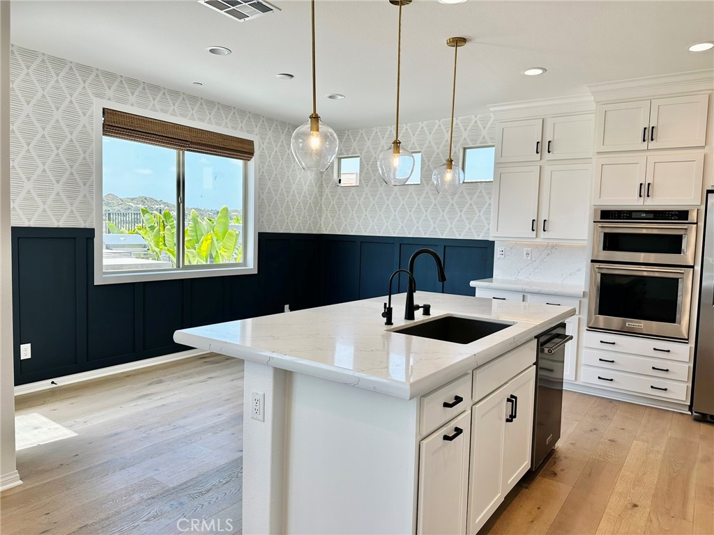 MLS #OC25251203 image #15