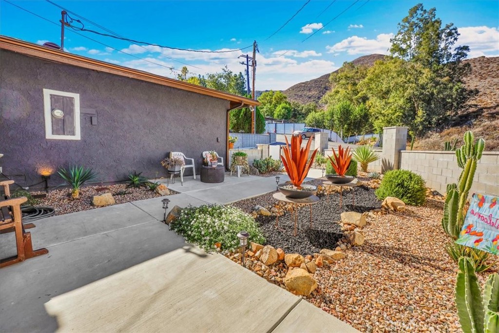 MLS #OC25251205 image #10