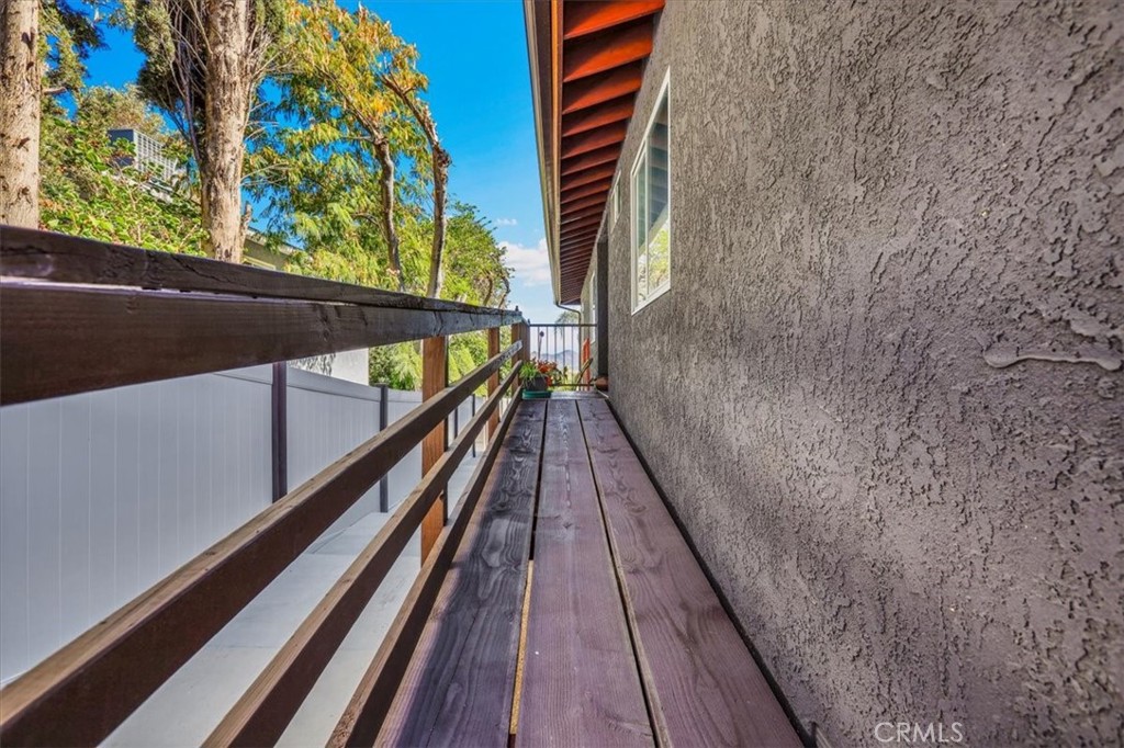 MLS #OC25251205 image #11