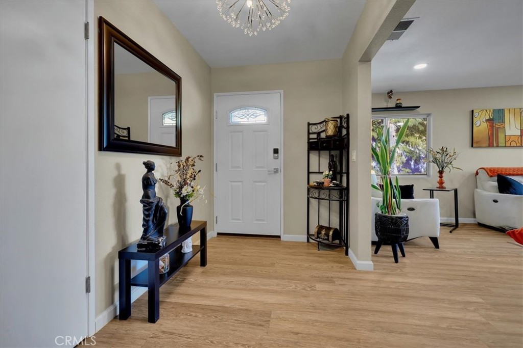 MLS #OC25251205 image #14