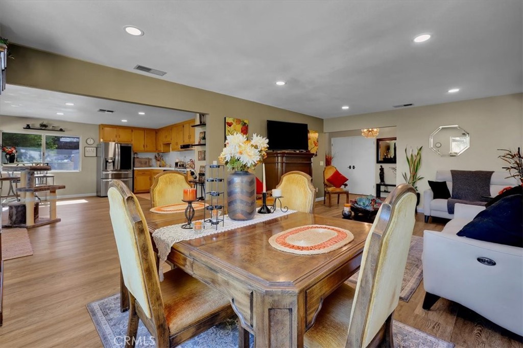 MLS #OC25251205 image #24