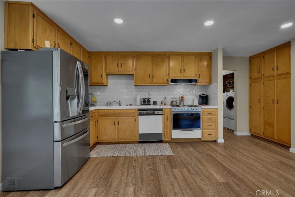 MLS #OC25251205 image #28