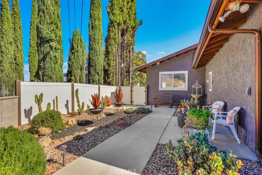 MLS #OC25251205 image #7