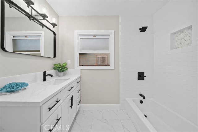 MLS #OC25251206 image #13