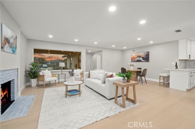 MLS #OC25251206 image #18