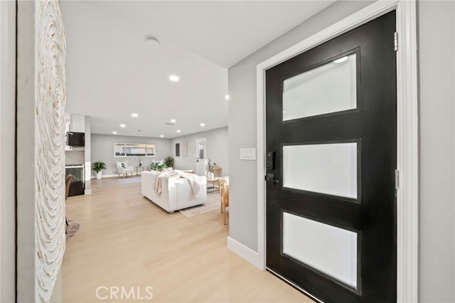 MLS #OC25251206 image #2