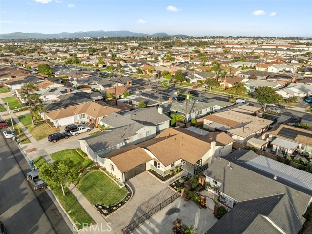 MLS #OC25251206 image #20