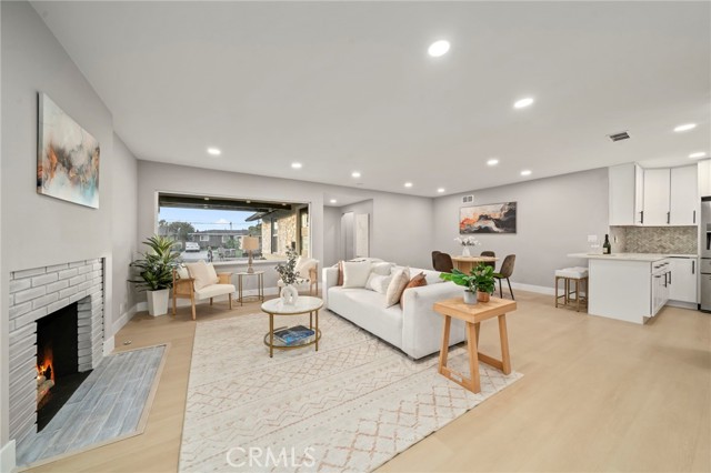 MLS #OC25251206 image #5