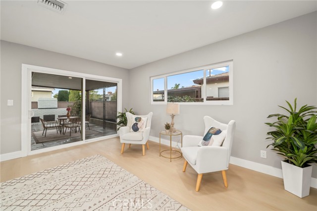 MLS #OC25251206 image #7