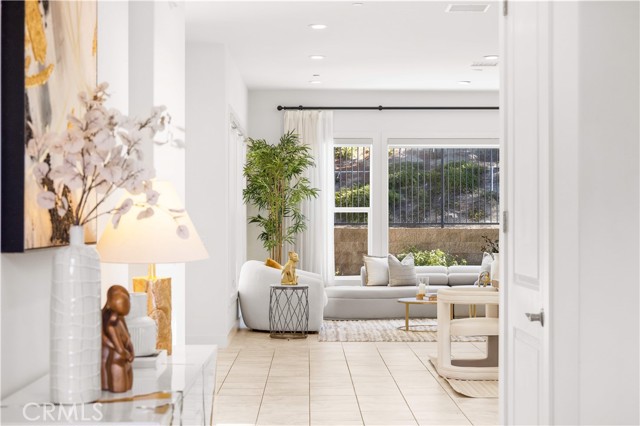 MLS #OC25251209 image #3