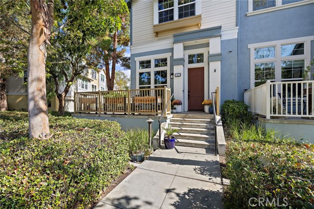 MLS #OC25251213 image #1