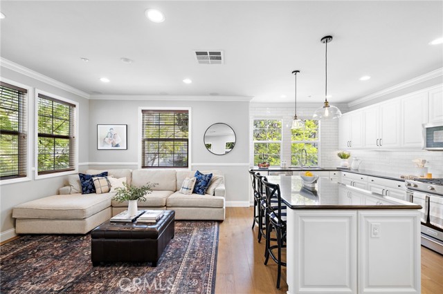 MLS #OC25251213 image #11